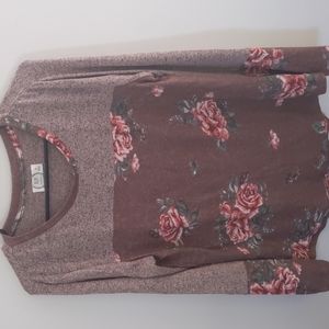 Long sleeve tee